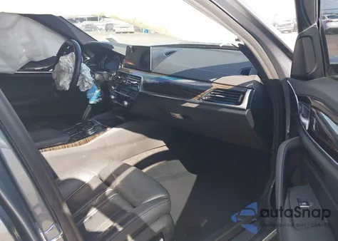 2018 BMW 530I xDrive из США, поврежденный, VIN WBAJA7C54JWA74490